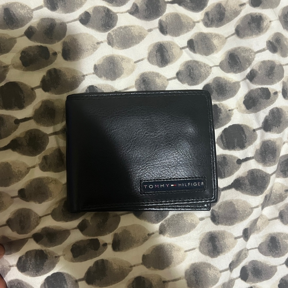 Tommy Hilfiger wallet